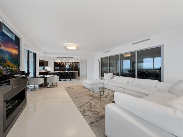 Apartment for sale  Unit #2003 - photo 6285816