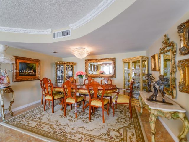 Apartment for sale  Unit #1707S - photo 6272304