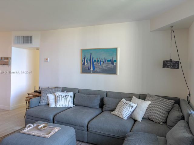 Apartment for sale  Unit #634 - photo 6287881