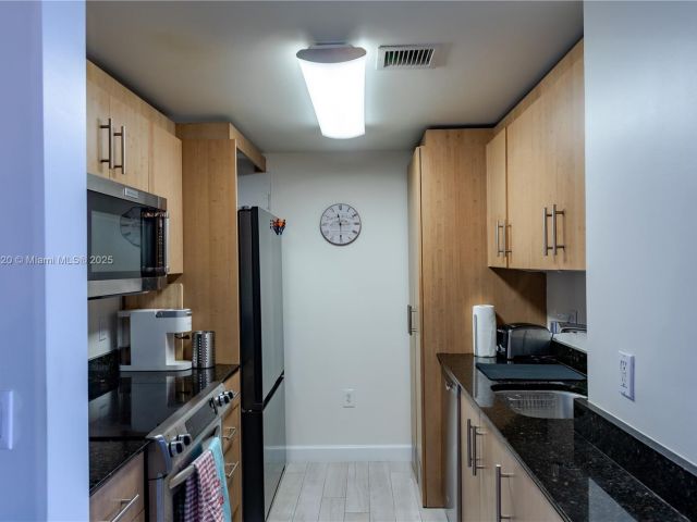 Apartment for sale  Unit #634 - photo 6287885