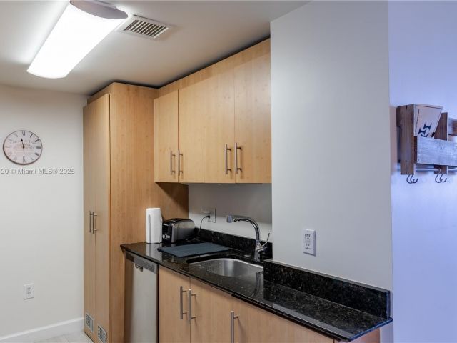 Apartment for sale  Unit #634 - photo 6287886