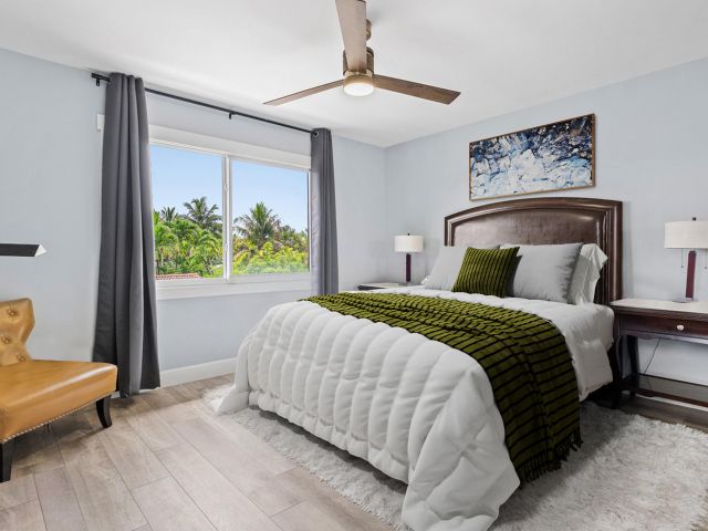 Home for sale at 811 SE 31st Street - photo 6272882