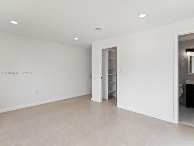 Home for sale at 1710 SW 1st Ave - photo 6272125