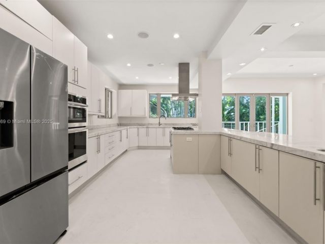 Home for sale at 5625 N Bay Rd - photo 6278967