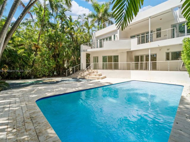 Home for sale at 5625 N Bay Rd - photo 6278972