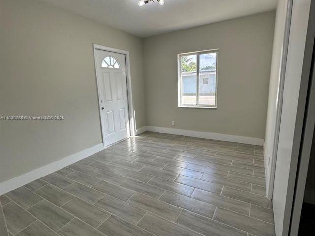 Home for rent at 1300 NW 7th Ter - photo 6272325