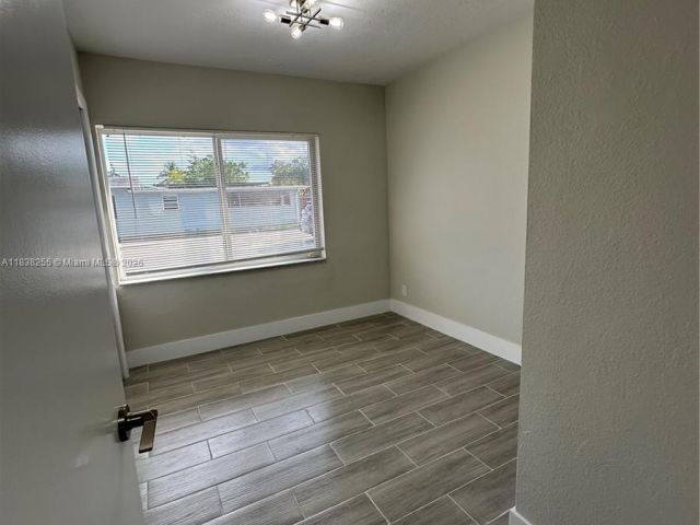 Home for rent at 1300 NW 7th Ter - photo 6272327