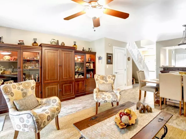 3-bedroom home for sale in Pembroke Pines - 9715 NW 23rd Ct - MondialRealty