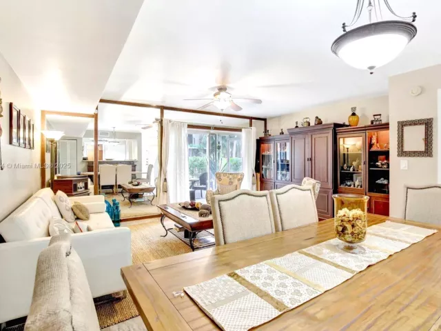 3-bedroom home for sale in Pembroke Pines - 9715 NW 23rd Ct - MondialRealty