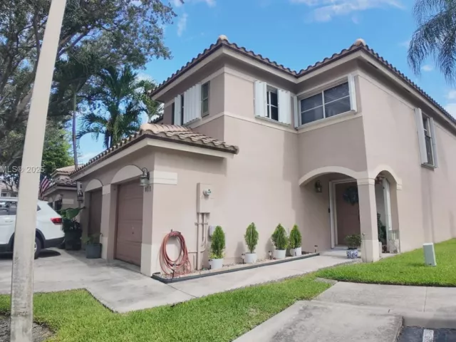 3-bedroom home for sale in Pembroke Pines - 9715 NW 23rd Ct - MondialRealty