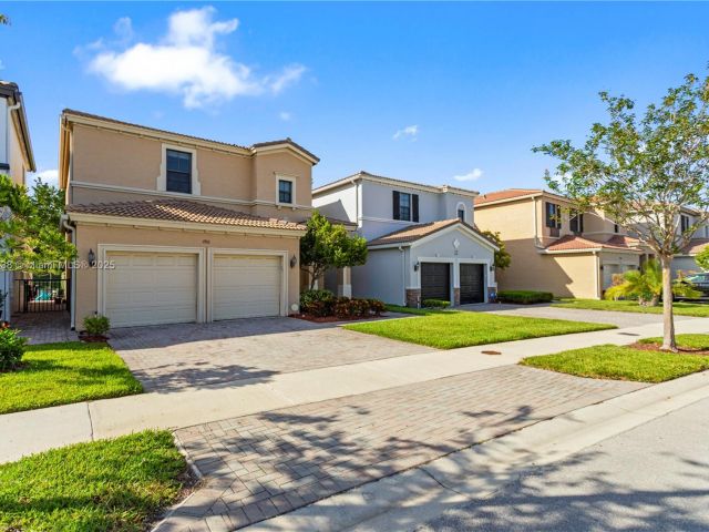 Home for sale at 19111 NE 8th Ct - photo 6284200