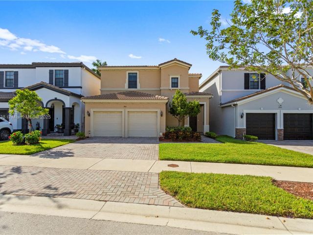 Home for sale at 19111 NE 8th Ct - photo 6284202