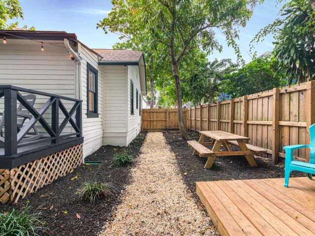 Home for sale at 713 NE 17th Rd - photo 6280473