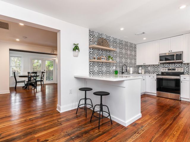 Home for sale at 713 NE 17th Rd - photo 6280489