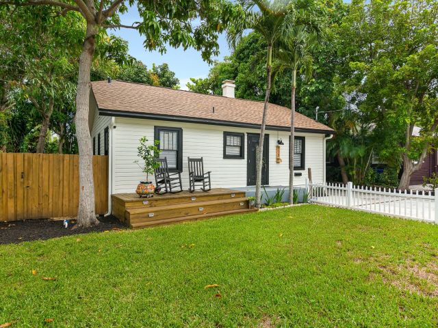 Home for sale at 713 NE 17th Rd - photo 6280491