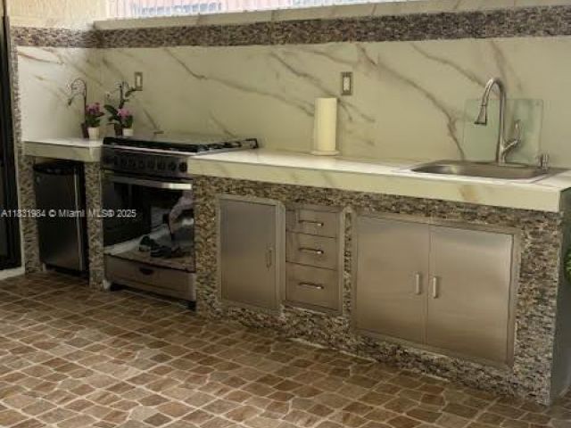 Home for sale at 450 SW 89th Ct - photo 6272501