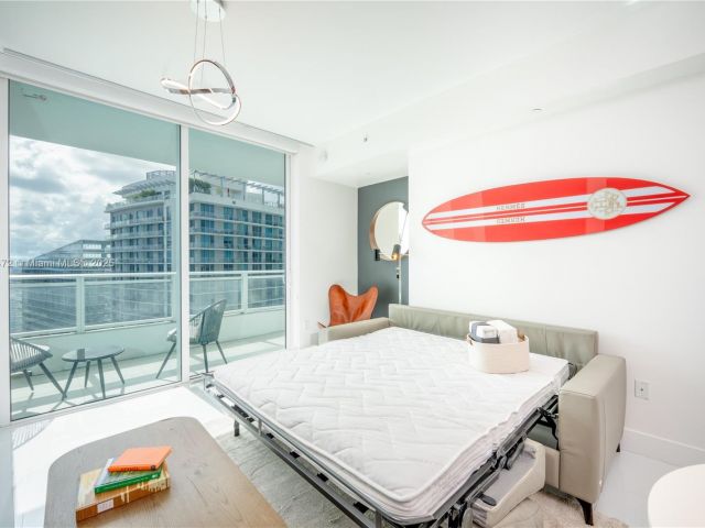 Apartment for rent  Unit #3805 - photo 6273326