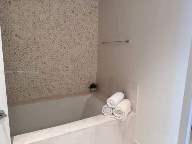 Apartment for rent  Unit #3506 - photo 6277918