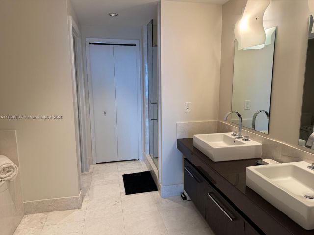 Apartment for rent  Unit #3506 - photo 6277919