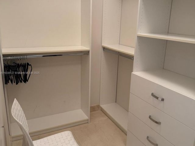 Apartment for rent  Unit #3506 - photo 6277920