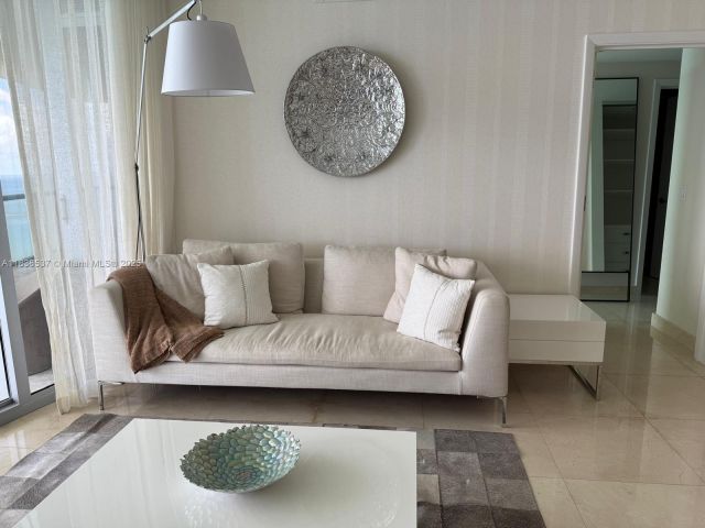 Apartment for rent  Unit #3506 - photo 6277924