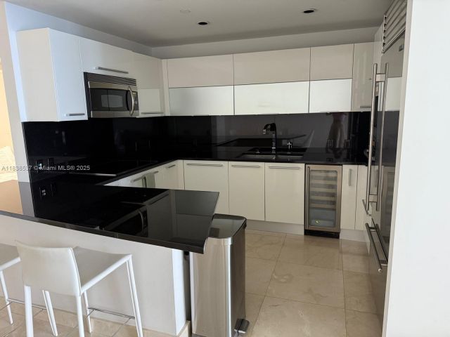 Apartment for rent  Unit #3506 - photo 6277932