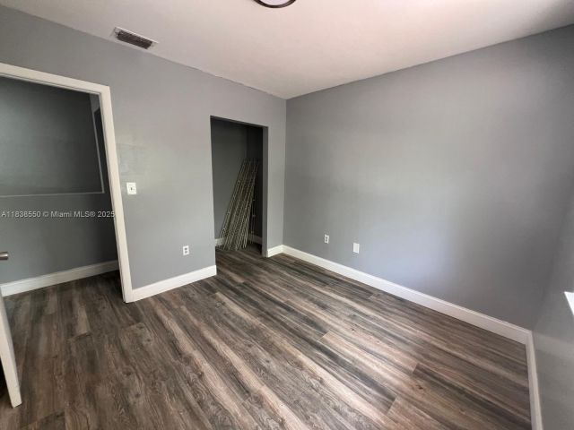 Home for rent at 451 NE 136th St I-101 - photo 6289922