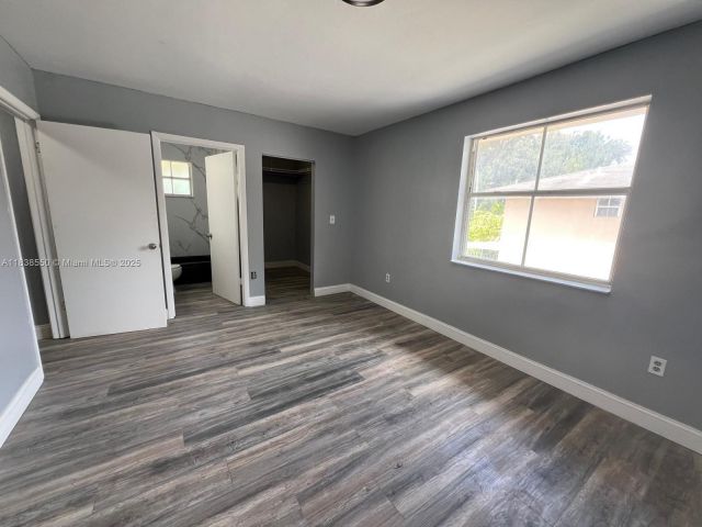 Home for rent at 451 NE 136th St I-101 - photo 6289927