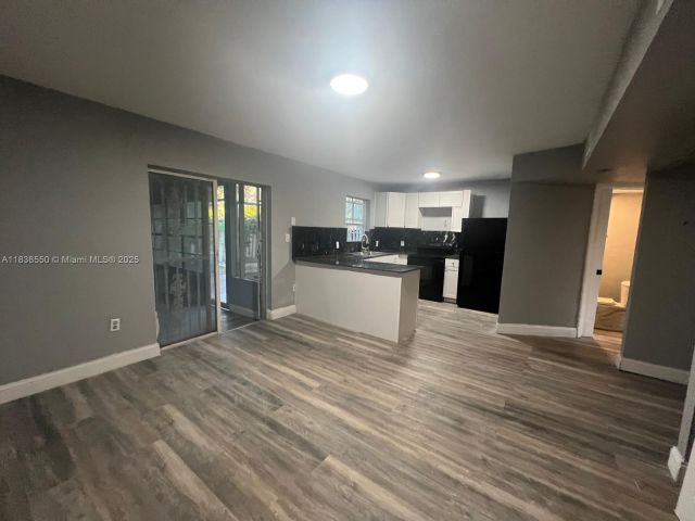 Home for rent at 451 NE 136th St I-101 - photo 6289934