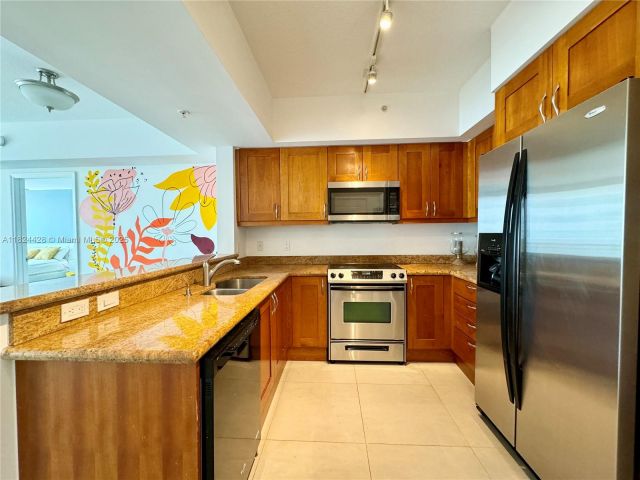 Apartment for rent  Unit #1808E - photo 6276465