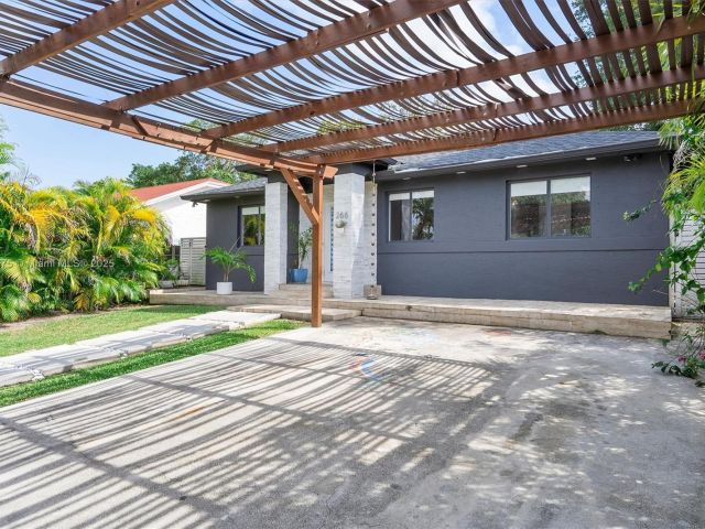 Home for rent at 266 NE 117th St 0 - photo 6275209