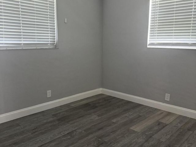 Home for rent at 418 SW 14th Street - photo 6276210