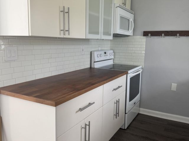 Home for rent at 418 SW 14th Street - photo 6276211