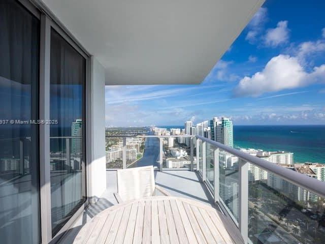 Apartment for sale  Unit #T3501 - photo 6277076