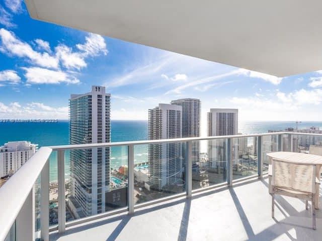 Apartment for sale  Unit #T3501 - photo 6277077