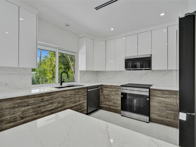 Home for rent at 1840 NE 199th St - photo 6286271