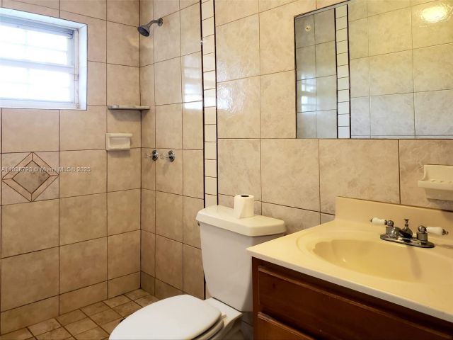 Home for sale at 3124 Prairie Ave - photo 6275014