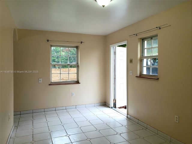 Home for sale at 3124 Prairie Ave - photo 6275016