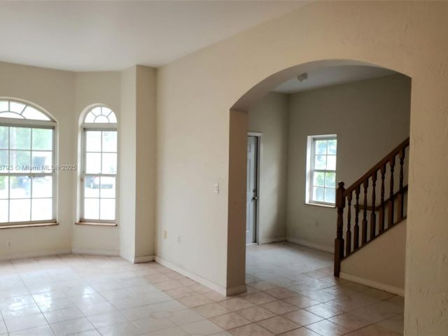 Home for sale at 3124 Prairie Ave - photo 6275019