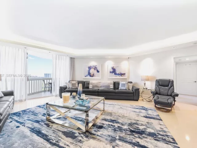3-bedroom condo for sale in Aventura - 2000 Island Blvd 2409 - MondialRealty