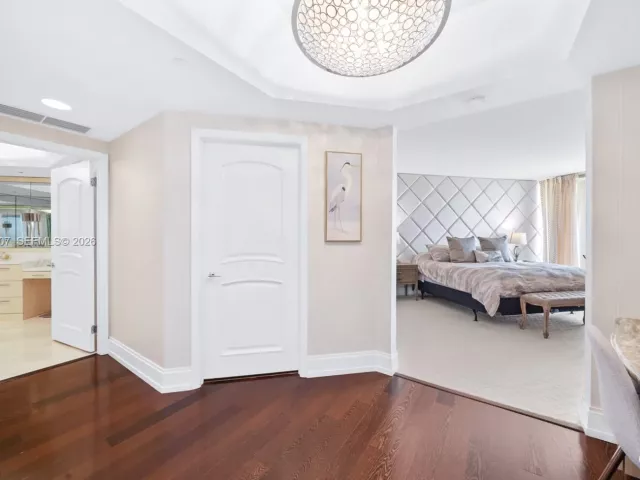 3-bedroom condo for sale in Aventura - 2000 Island Blvd 2409 - MondialRealty