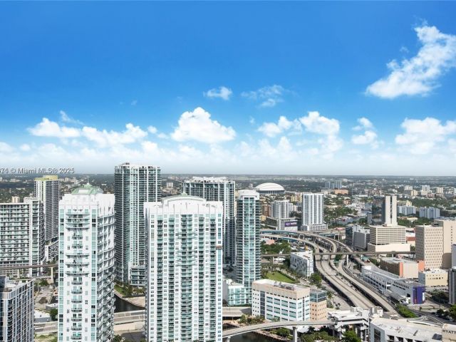 Apartment for rent  Unit #4904 - photo 6288354