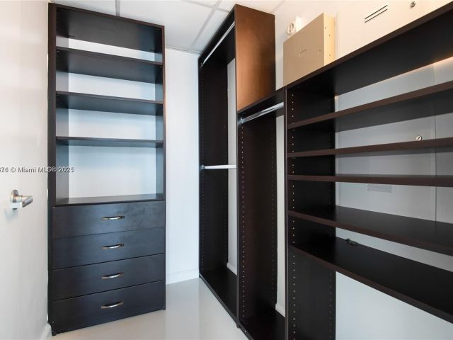 Apartment for rent  Unit #4904 - photo 6288357