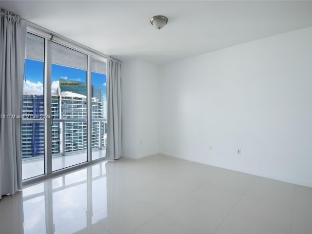 Apartment for rent  Unit #4904 - photo 6288359