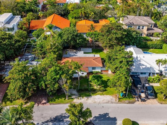 Home for sale at 738 Fernwood Rd - photo 6286368