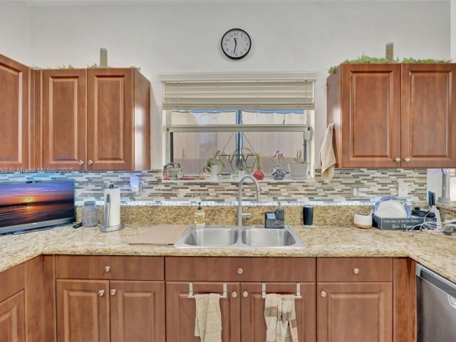 Home for sale at 216 NE 36th Ter - photo 6276699