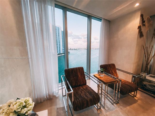 Apartment for sale  Unit #1101 - photo 6276404