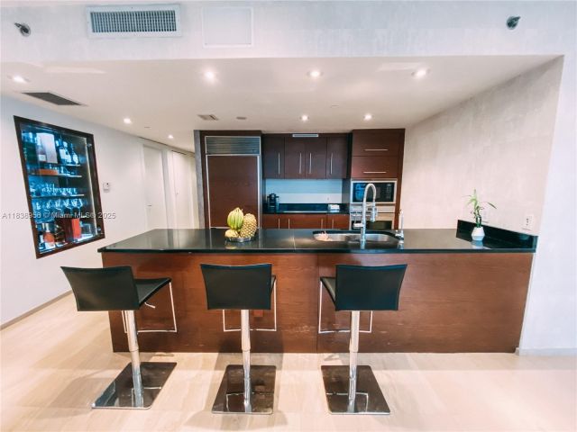 Apartment for sale  Unit #1101 - photo 6276411