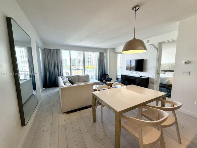 Apartment for sale  Unit #704 - photo 6277832