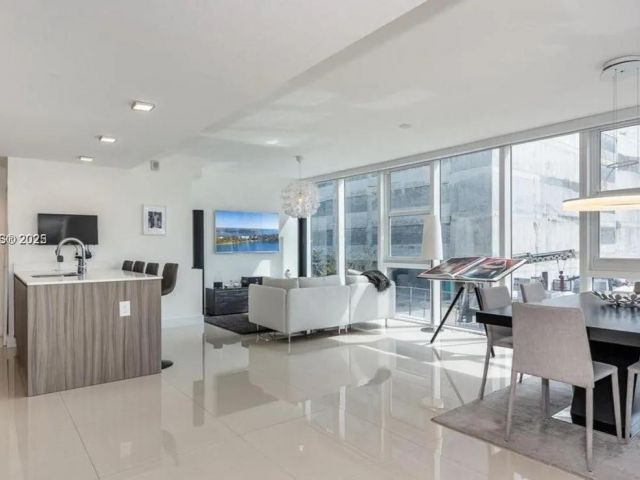 Apartment for sale  Unit #105 - photo 7289778